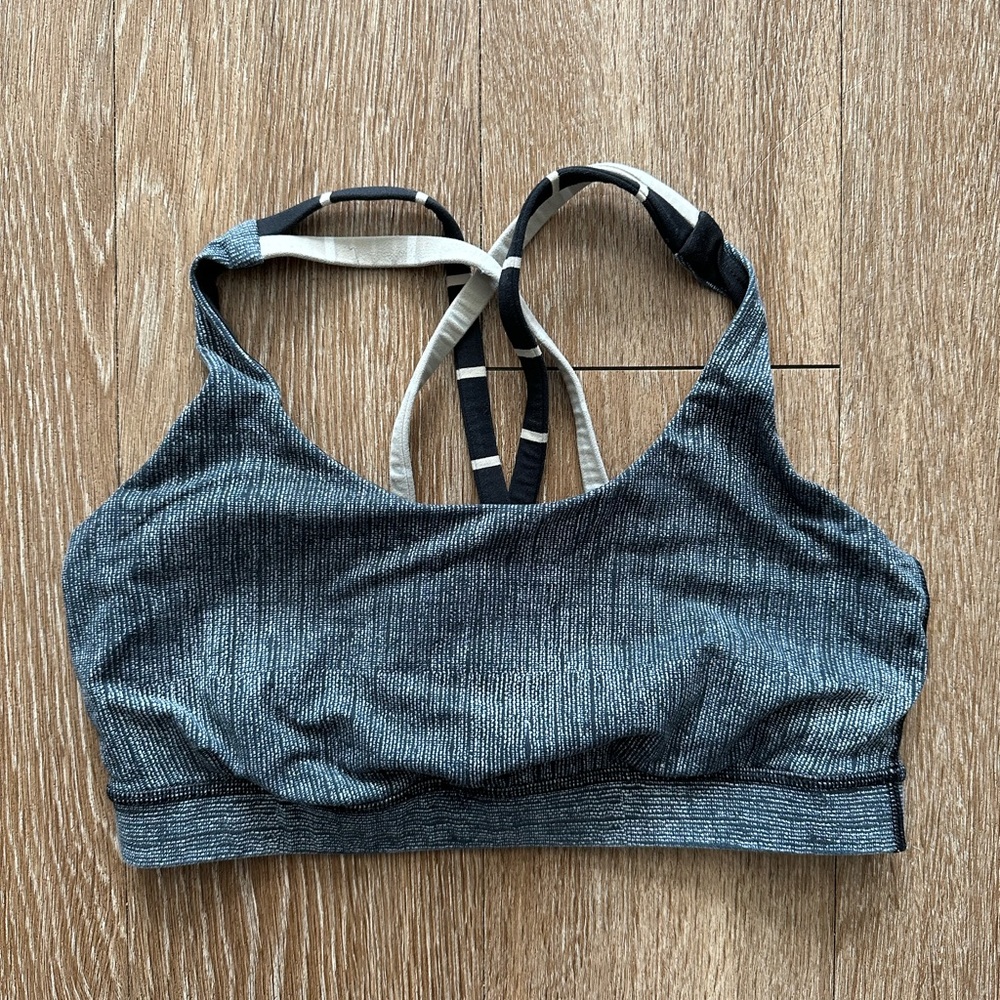 Lululemon sports bra